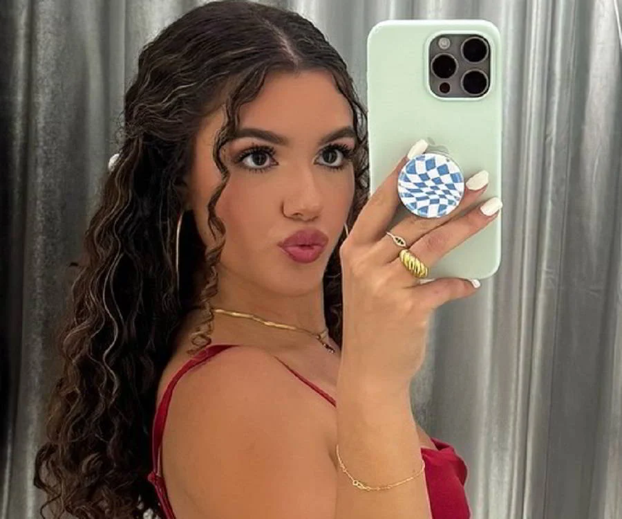 How Tall Is McKinzie Valdez? Best Known For Her ‘kinzi3boo’ TikTok