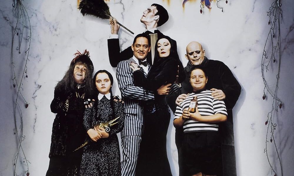 Inside All Morticia Addams Family Costumes: Is it look similar to original comic?