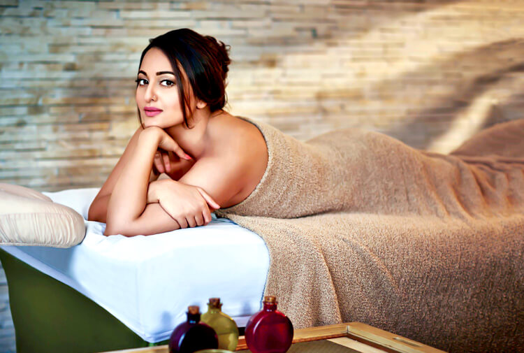 Sonakshi Sinha Measurements, Age, Weight, Height