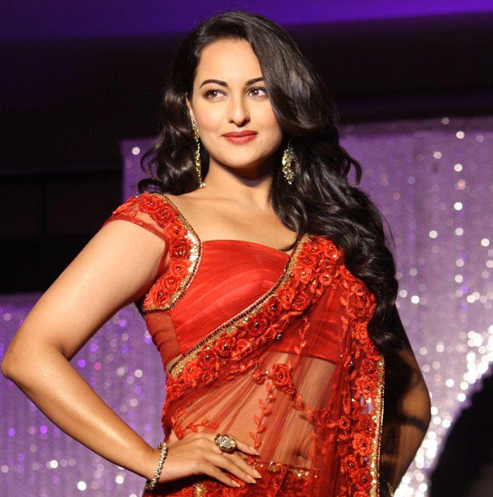 Sonakshi Sinha Measurements, Age, Weight, Height 